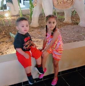 Meet your Posher, Imane